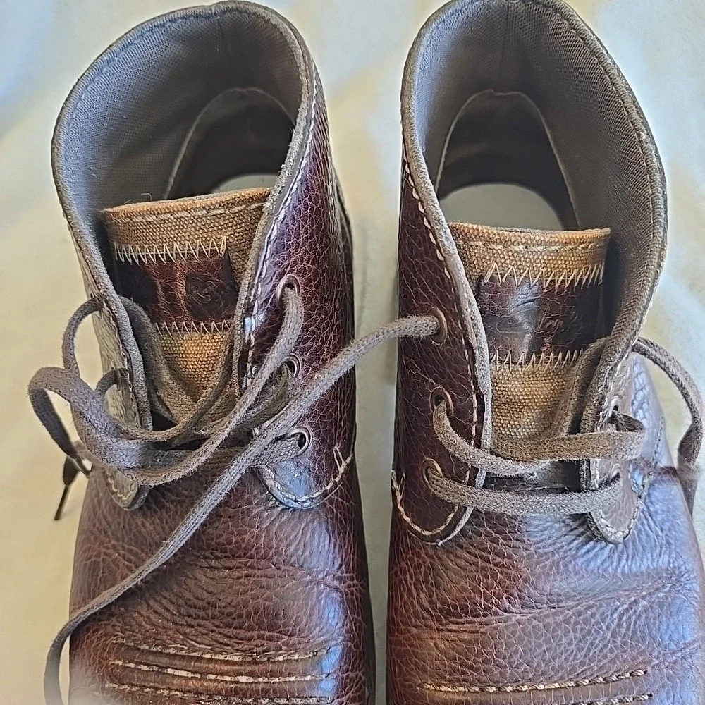 Clarks Men's Brown Leather Chukka‎ Boots Pebbled Leather Design Size 11M